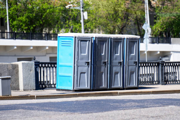 Best Portable restroom trailer rental  in Candlewick Lake, IL